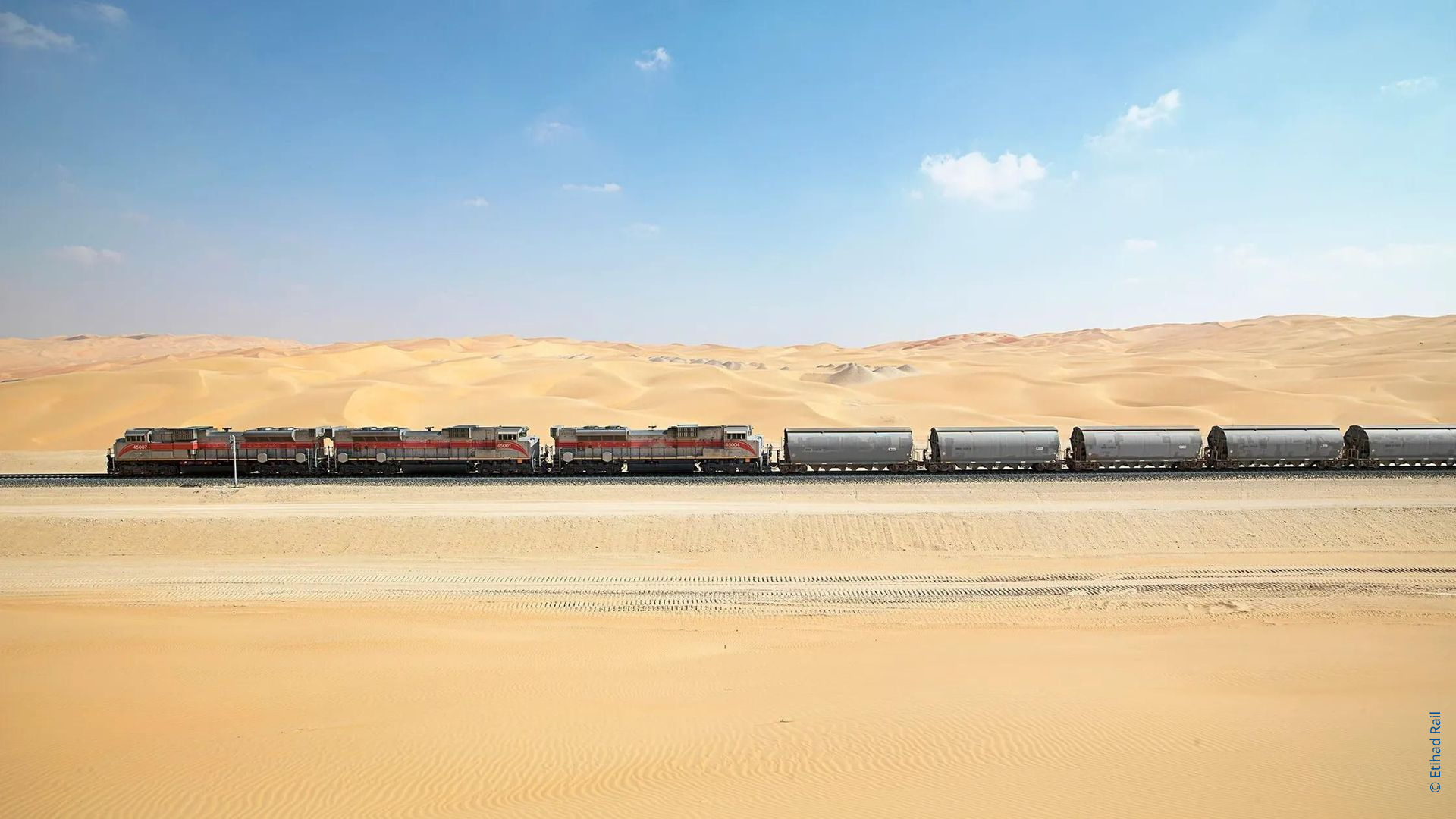 Etihad-Rail (1)